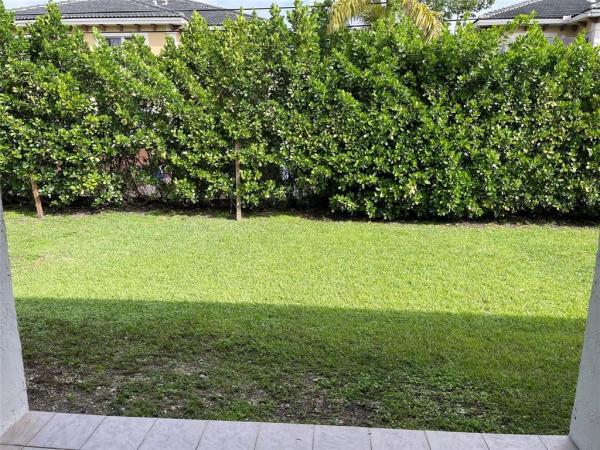 Atlantic Shores Dixie Highway, 713 NE 4th St #1-2, Hallandale Beach, Florida 33009, image 3
