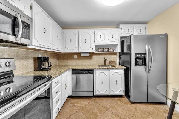 Racquet Club Village, 140 Lakeview Dr #105, Weston, Florida 33326, image 1