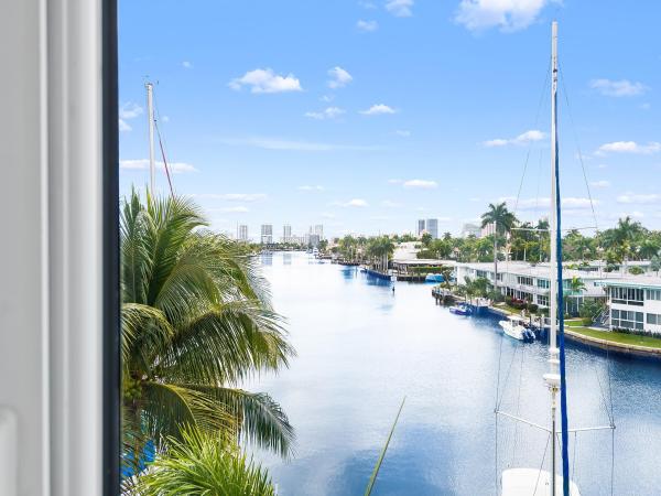Aria At Las Olas, 516 Hendricks Isle #4B, Fort Lauderdale, Florida 33301, image 2