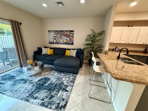 Bella Villagio, 37 SE 3rd Ave, Hallandale Beach, Florida 33009, image 1