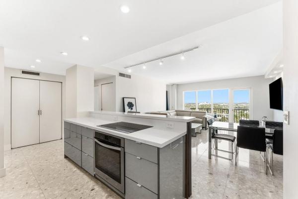 Essex Tower, 340 Sunset Dr #1808, Fort Lauderdale, Florida 33301, image 2