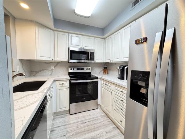 River Reach, 1301 River Reach Dr #111, Fort Lauderdale, Florida 33315, image 1