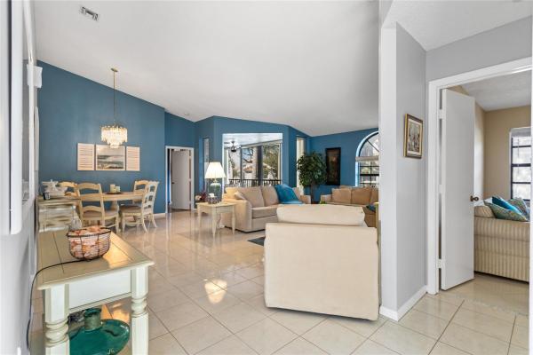 Alexandra Village, 5379 Verona Dr #E, Boynton Beach, Florida 33437, image 1