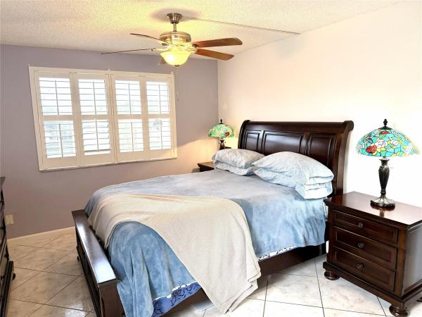 Sunrise Lakes 4, 2726 NW 104th Ave #401, Sunrise, Florida 33322, image 1