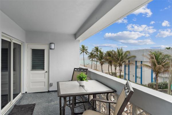 Baker Towers, 320 S Surf Rd #301, Hollywood, Florida 33019, image 3