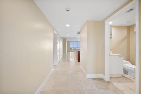 One Fifty One At Biscayne, 14951 Royal Oaks Ln #1506, North Miami, Florida 33181, image 1