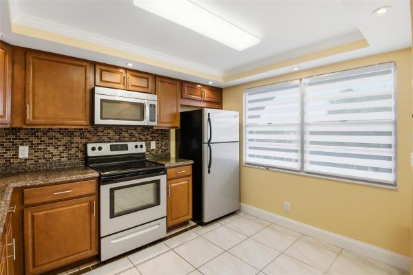 2505 Antigua Ter #D4, Coconut Creek, Florida 33066, image 1