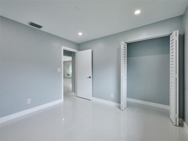 Lloyd Estates, 440 NW 37th St, Oakland Park, Florida 33309, image 1