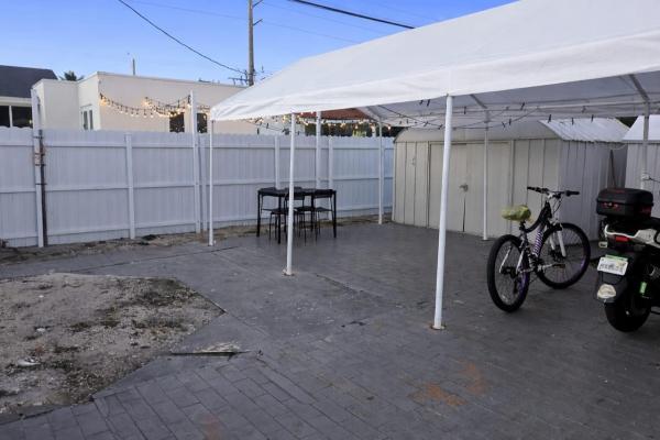 Douglas Park, 3500 NW 12th St, Miami, Florida 33125, image 3