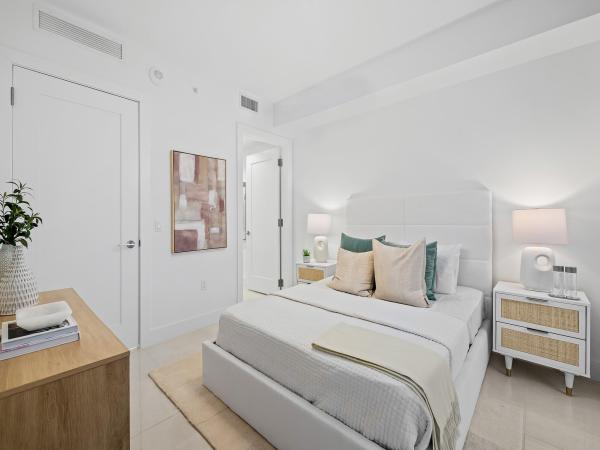 100 Las Olas, 100 E Las Olas Blvd #1802, Fort Lauderdale, Florida 33301, image 2