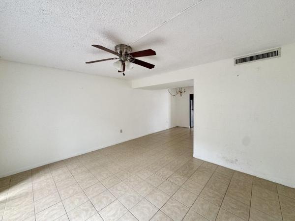 The Racquet Club, 801 W Oakland Park Blvd #C1, Oakland Park, Florida 33311, image 2