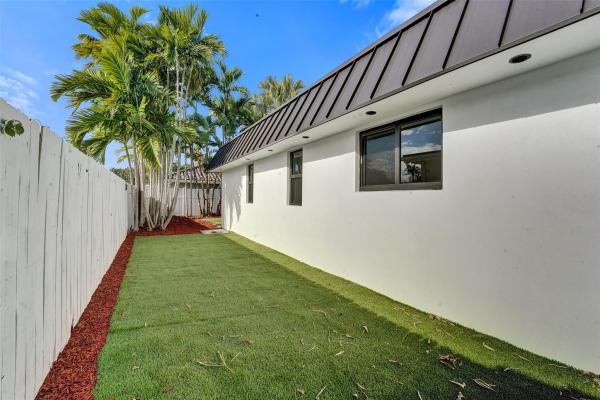 Emerald Hills, 4920 Sarazen Dr, Hollywood, Florida 33021, image 1