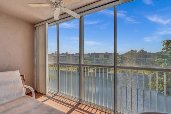 Weldon, 9560 Weldon Cir #J413, Tamarac, Florida 33321, image 1
