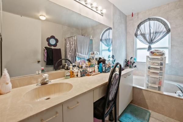 Glen Walk, 11772 NW 1st St, Coral Springs, Florida 33071, image 2