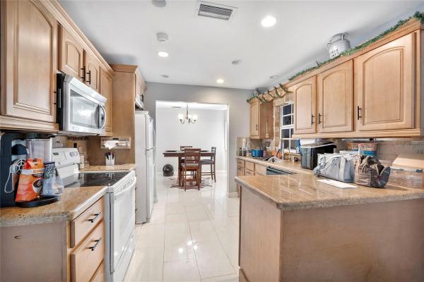 North Lauderdale Estates, 6810 Merion Ct, North Lauderdale, Florida 33068, image 3