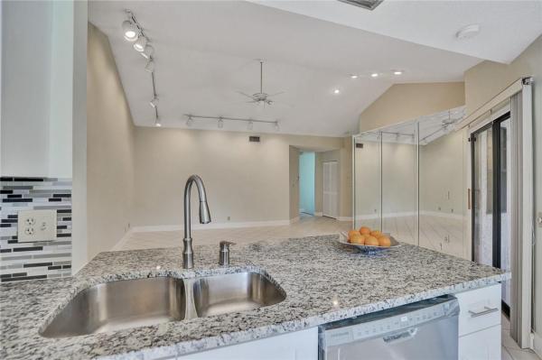 Montego Bay At Boca Pointe, 6698 Montego Bay Blvd #D, Boca Raton, Florida 33433, image 2