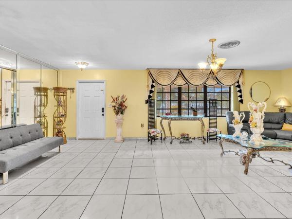 Bell Gardens, 2285 NW 195th St, Miami Gardens, Florida 33056, image 1