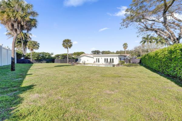 Sea Ranch Lakes Estates, 26 Cayuga Rd, Sea Ranch Lakes, Florida 33308, image 2