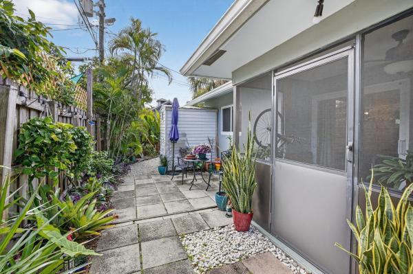 Amadale, 2608 NE 10th Ave #1-2, Wilton Manors, Florida 33334, image 2
