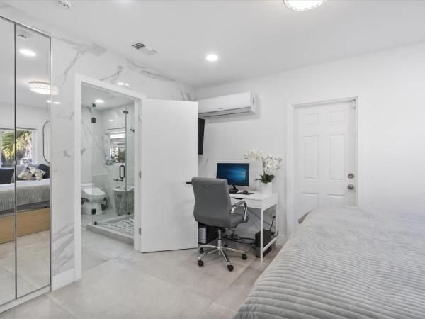 Altos Del Mar, 9232 Harding Ave, Surfside, Florida 33154, image 3