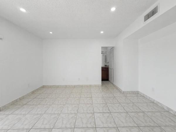 Kendall Acres West, 8401 SW 107th Ave #311E, Kendall, Florida 33173, image 2