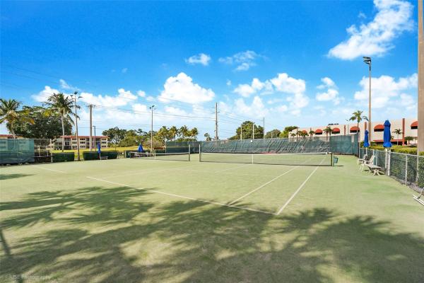 Hollybrook Golf & Tennis Club, 300 S Hollybrook Dr #302, Pembroke Pines, Florida 33025, image 1