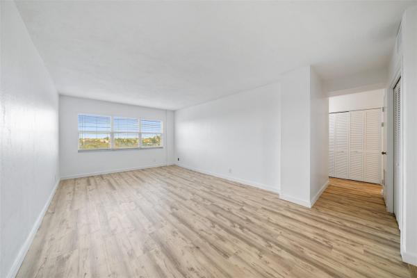 Horizon House, 2555 NE 11th St #606, Fort Lauderdale, Florida 33304, image 1