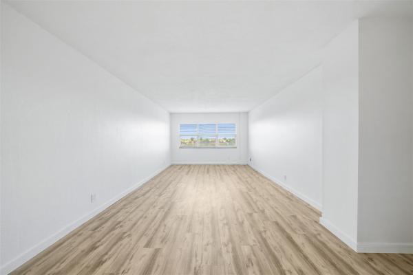 Horizon House, 2555 NE 11th St #606, Fort Lauderdale, Florida 33304, image 2
