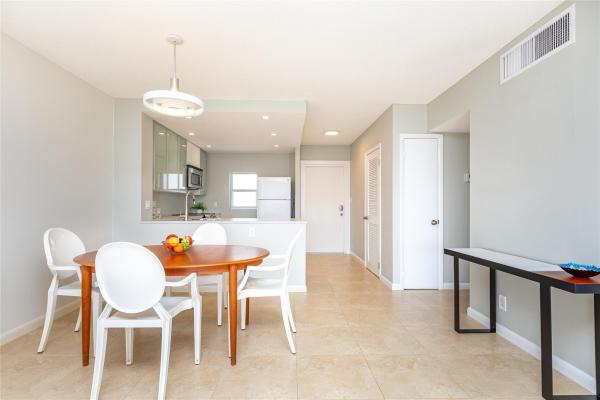 River House Towers, 390 N Federal Hwy #301, Deerfield Beach, Florida 33441, image 2