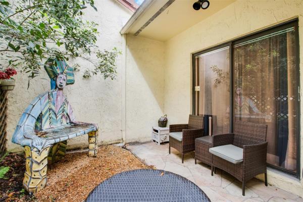 Villas Of Bonaventure, 16131 Laurel Dr #33, Weston, Florida 33326, image 2