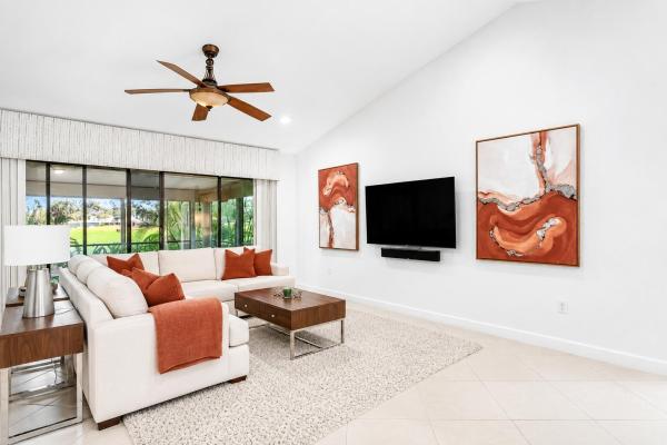 Villas Of Bonaventure, 16131 Laurel Dr #33, Weston, Florida 33326, image 2