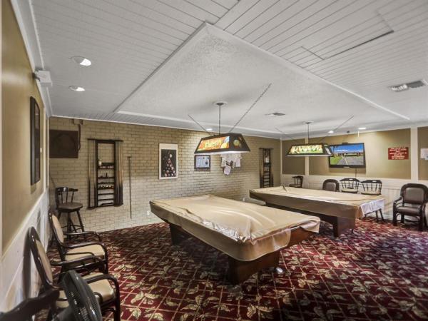 Golden Lakes Village, 138 Lake Barbara Dr, West Palm Beach, Florida 33411, image 2