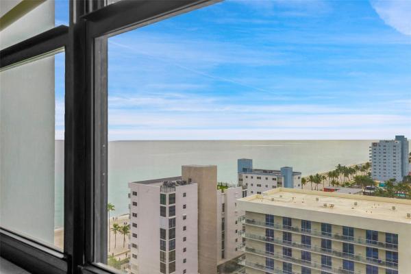 Crystal Tower, 322 Buchanan St #PH4A, Hollywood, Florida 33019, image 1