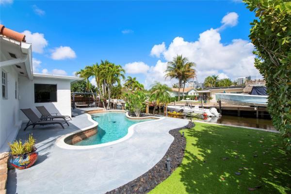 Tropical Point, 530 SW 11th Ave, Fort Lauderdale, Florida 33312, image 1