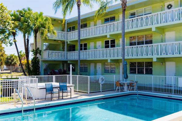 Gateway Arms, 1900 NE 8th Ct #201, Fort Lauderdale, Florida 33304, image 1