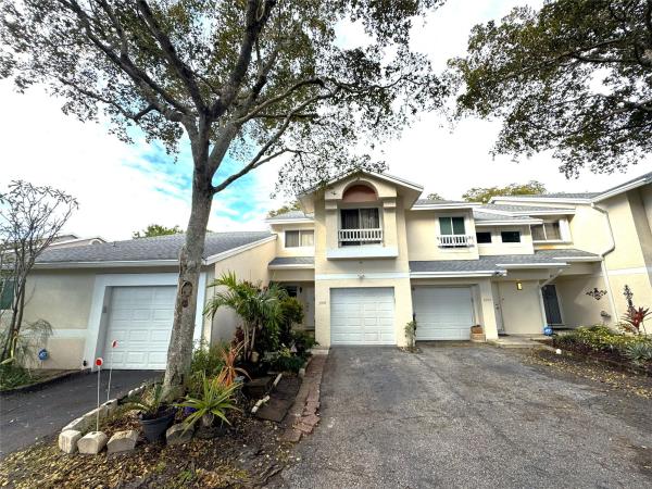 Discovery Pointe, 1997 Discovery Cir E, Deerfield Beach, Florida 33442, image 1