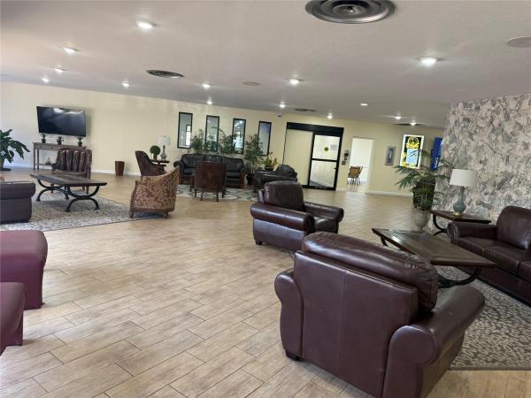 Sunrise Lakes 3, 2761 N Pine Island Rd #204, Sunrise, Florida 33322, image 2
