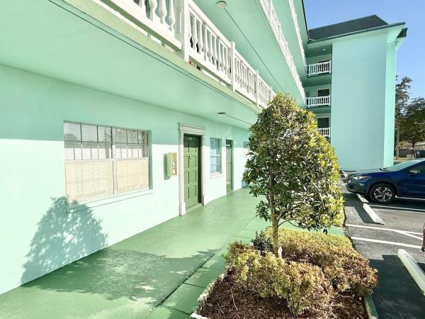 Emerald, 4401 NW 41st St #104, Lauderdale Lakes, Florida 33319, image 1