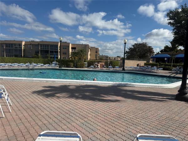 Sunrise Lakes 3, 9400 Sunrise Lakes Blvd #304, Sunrise, Florida 33322, image 2