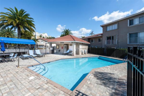 Riviera At Bonaventure, 245 Riviera Cir, Weston, Florida 33326, image 2