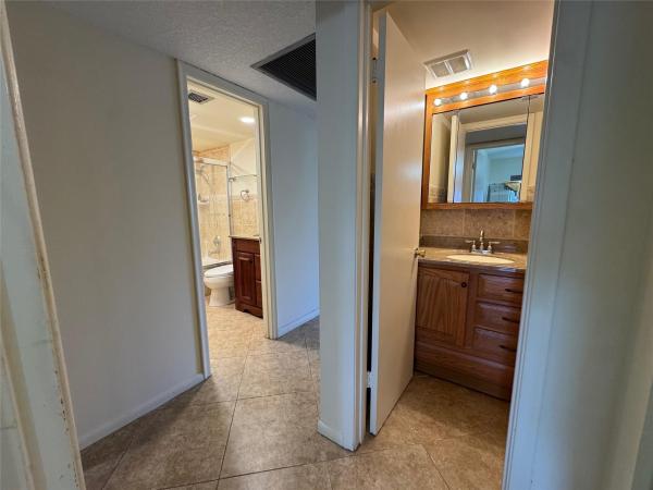 2021 Ashby D, Deerfield Beach, Florida 33442, image 1