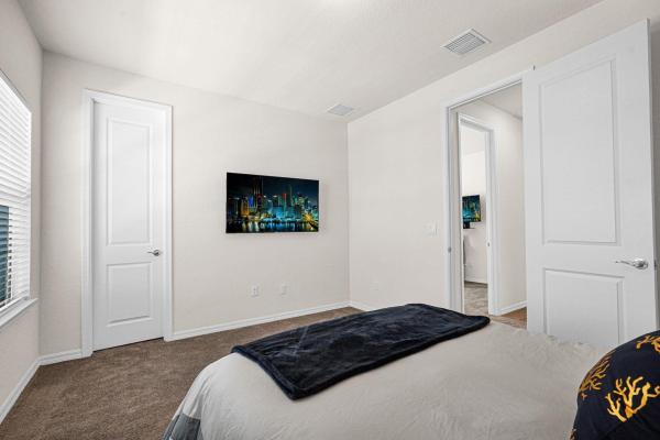 Oak Tree, 4471 Gramercy Dr, Oakland Park, Florida 33309, image 1