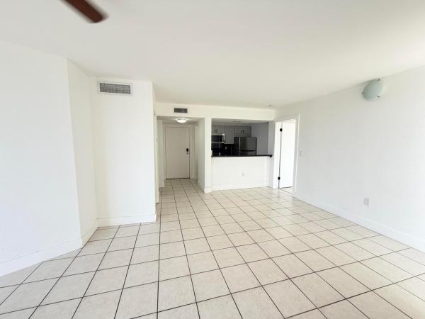 Las Brisas Country Club Of Miami, 7035 NW 186th St #D508, Country Club, Florida 33015, image 1