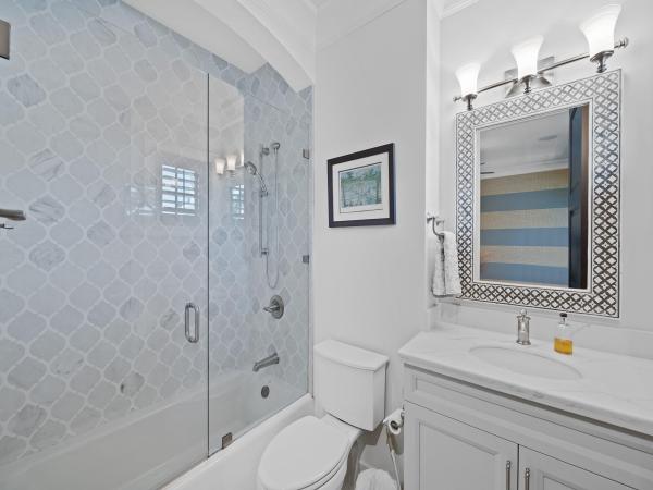 Lighthouse Point Residential, 2319 NE 28th St, Lighthouse Point, Florida 33064, image 1