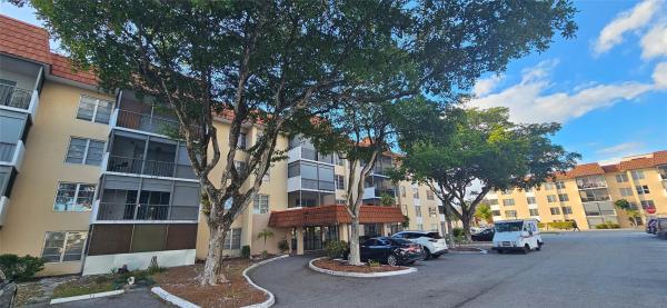 The Manors Of Inverrary, 4156 Inverrary Dr #204, Lauderhill, Florida 33319, image 1