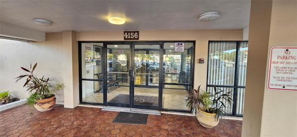The Manors Of Inverrary, 4156 Inverrary Dr #204, Lauderhill, Florida 33319, image 2