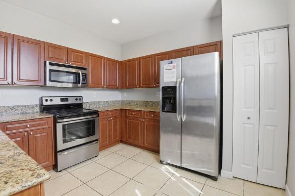 Chateau At The Vineyards, 457 SE 37th Pl, Homestead, Florida 33033, image 2