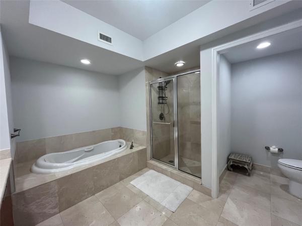 Marina Grande Club & Residences, 2650 Lake Shore Dr #803, Riviera Beach, Florida 33404, image 1