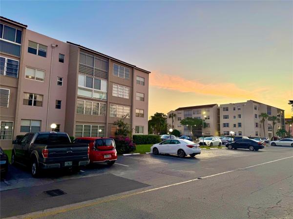 Somerset, 2821 Somerset Dr #216, Lauderdale Lakes, Florida 33311, image 1