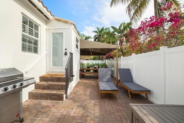 Lake Ridge, 1145 NE 18th Ave, Fort Lauderdale, Florida 33304, image 1